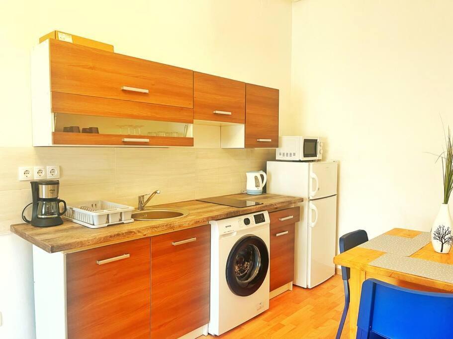 Central Spacious Flat Budapest Eksteriør bilde